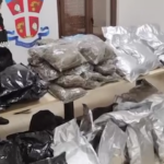 Reggio Calabria, droga in una stanza segreta dietro al bagno: un arresto