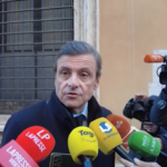 Caso Almasri, Calenda: “Da governo difesa indecorosa ma opposizione ipocrita”