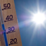 Meteo, caldo record nel fine settimana: oggi 17 città da bollino rosso