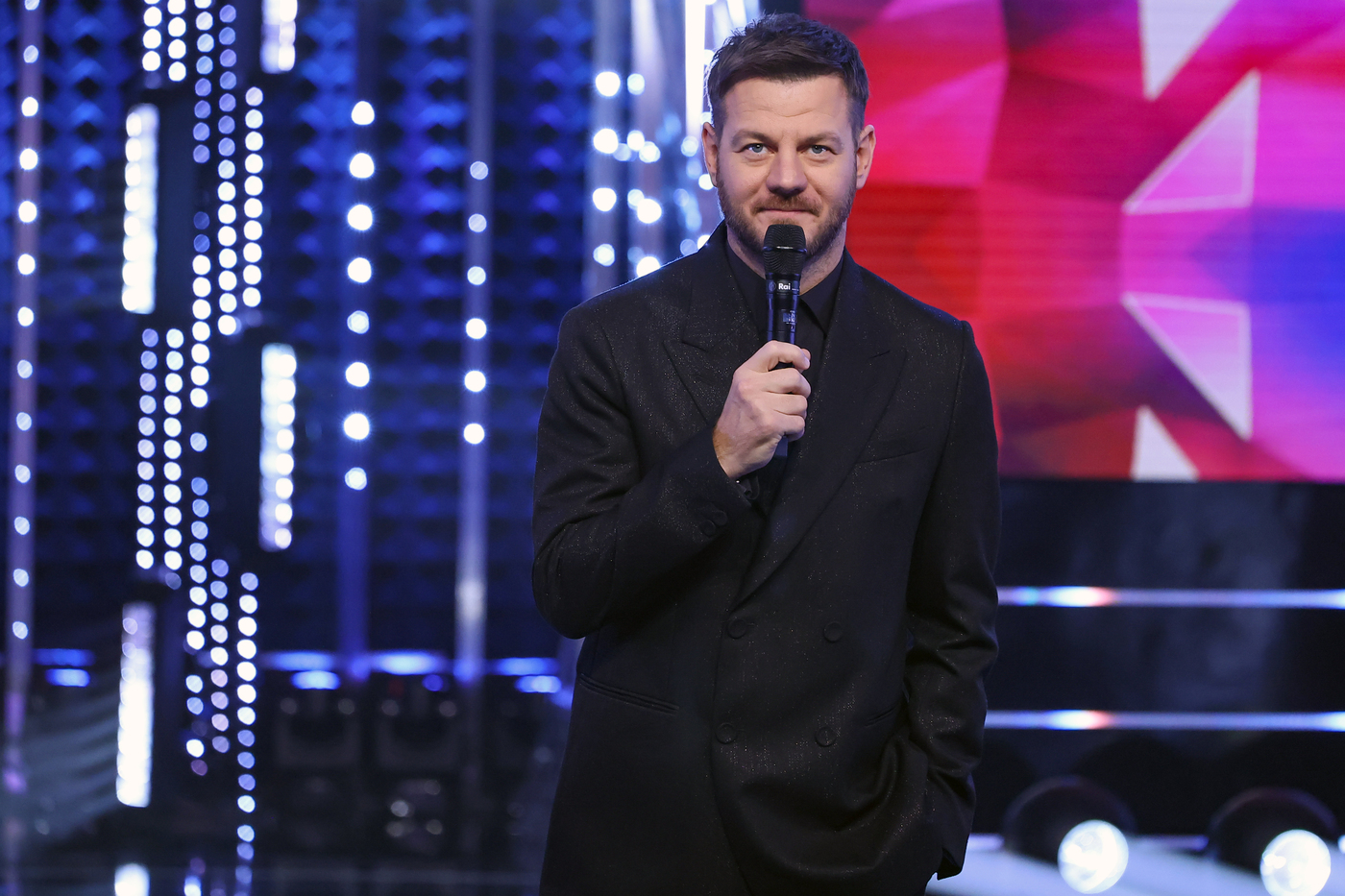 ‘Benvenuto nell’AI!’, Alessandro Cattelan raddoppia date a Milano e Torino