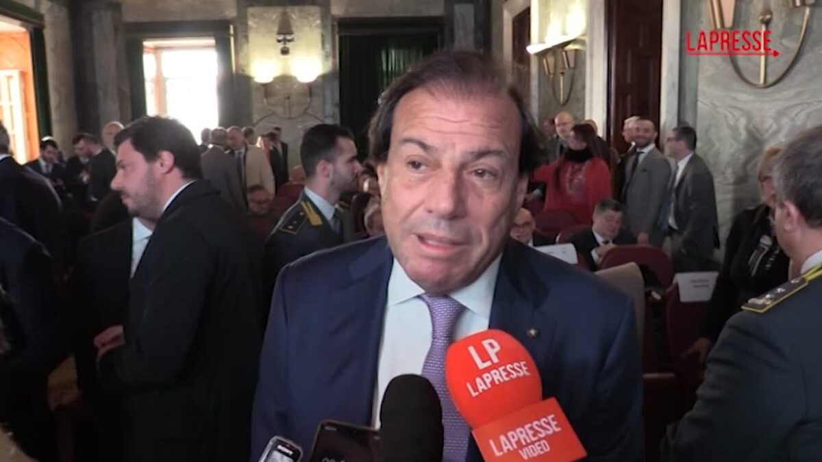 VIDEO Caso Almasri, Leo: “Meglio abbassare i toni nell’interesse dell’Italia” VIDEO Caso Almasri, Leo: “Meglio abbassare i toni nell’interesse dell’Italia”