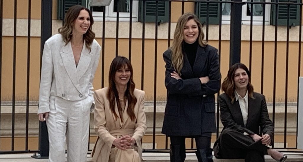 Galleria foto 'Genovese: “A ‘Follemente’ il primo appuntamento diventa gioco di ruoli”' - foto 5