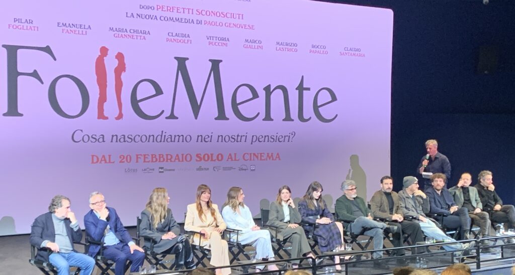 Galleria foto 'Genovese: “A ‘Follemente’ il primo appuntamento diventa gioco di ruoli”' - foto 6