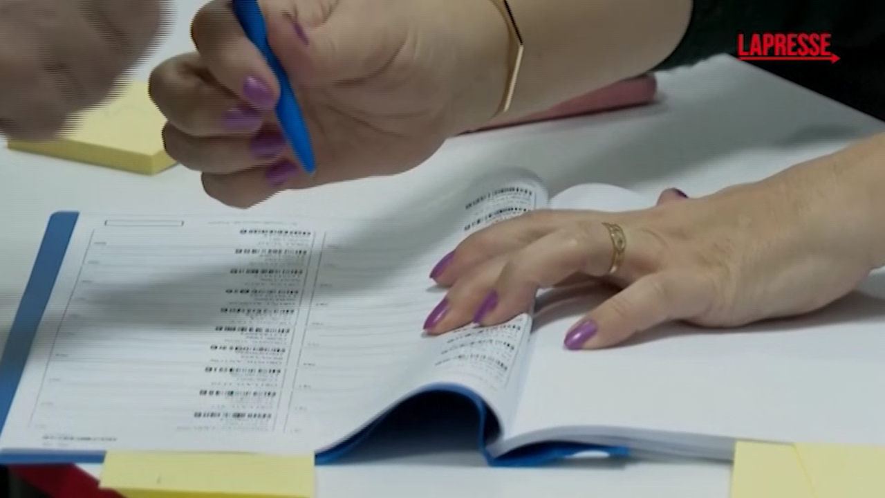 Kosovo al voto per le elezioni parlamentari  urne aperte fino alle 19