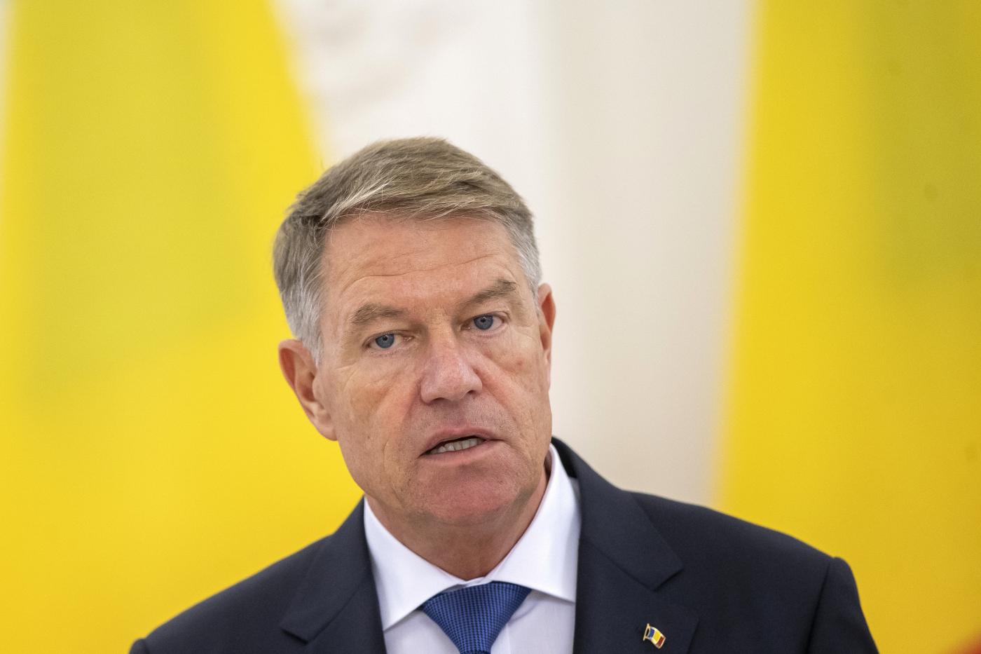 Romania, si dimette il presidente Klaus Iohannis