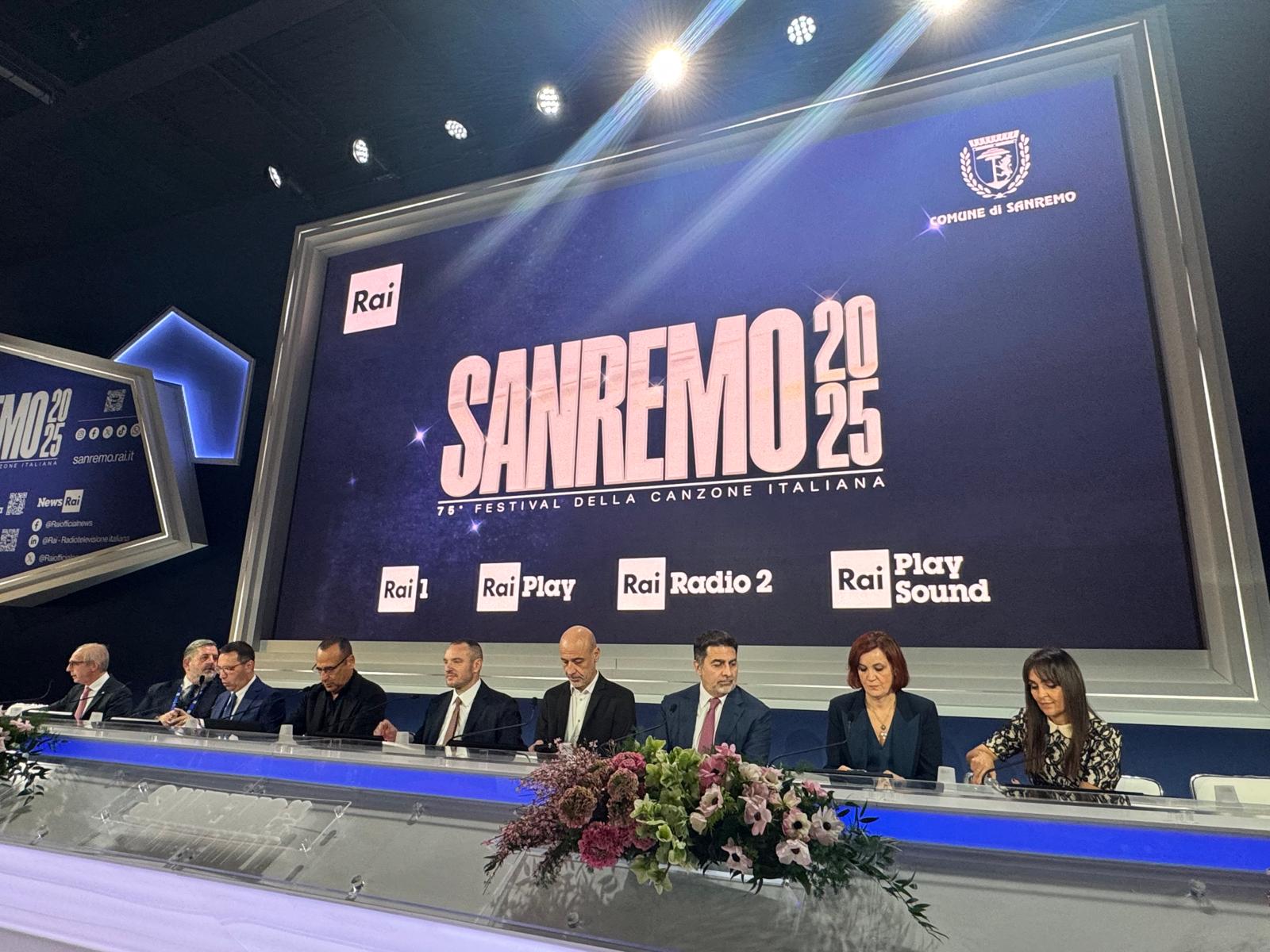 Sanremo 2025, la conferenza stampa di presentazione del Festival