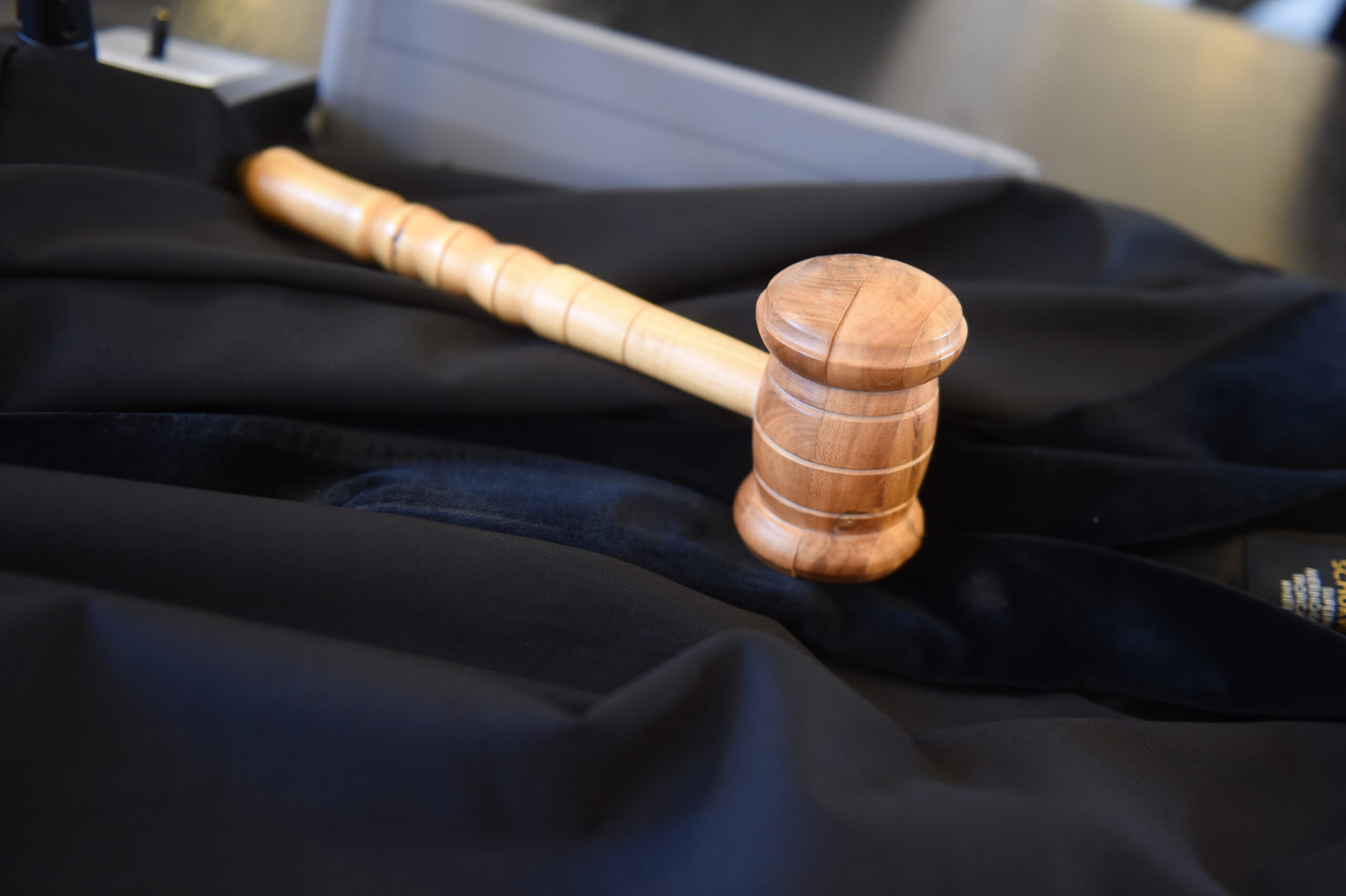 Milano, Cassazione annulla assoluzione per molestie sessuali hostess