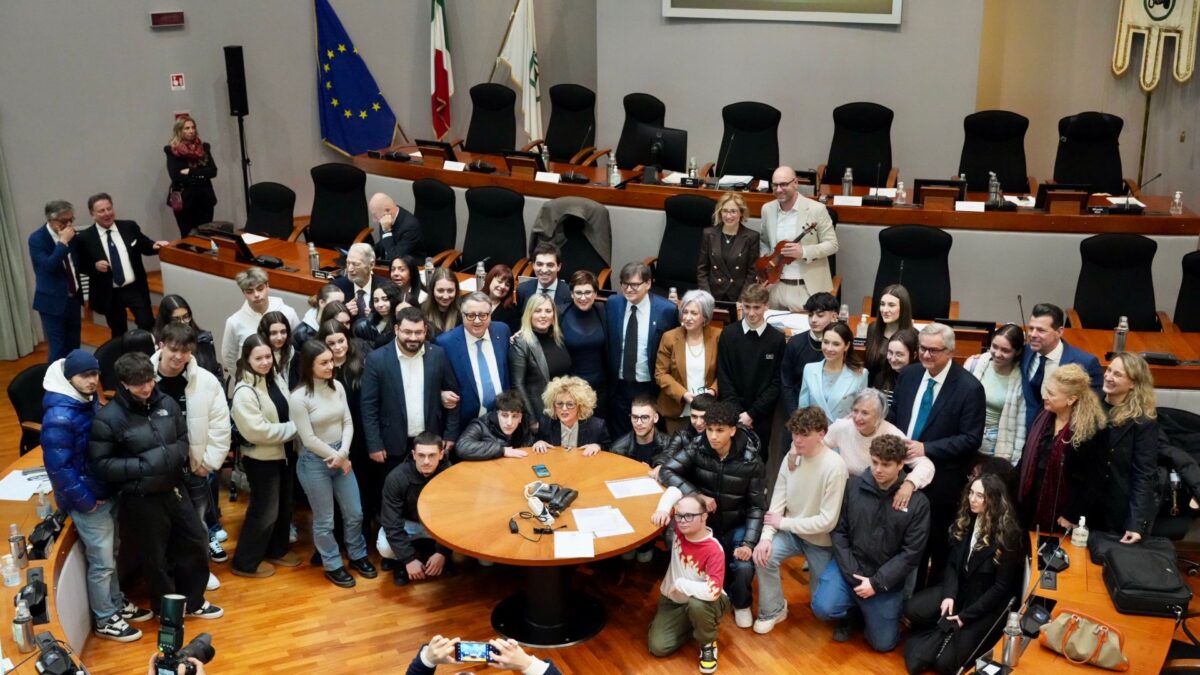 Marche, Consiglio regionale dedicato al Ricordo Marche, Consiglio regionale dedicato al Ricordo