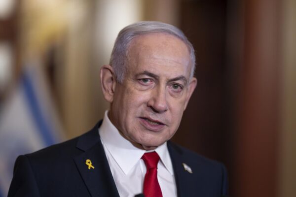 Gaza, Netanyahu: “Hamas liberi gli ostaggi entro sabato o sarà guerra”