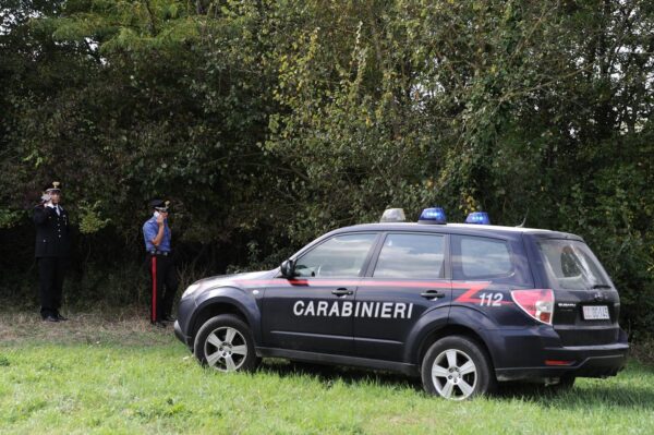 Firenze, cadavere decapitato trovato nel bosco: è mistero