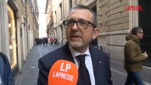 Caso Almasri, Delmastro: “Fascicolo CPI? Aja fa bene a fare tutto ciò che deve”