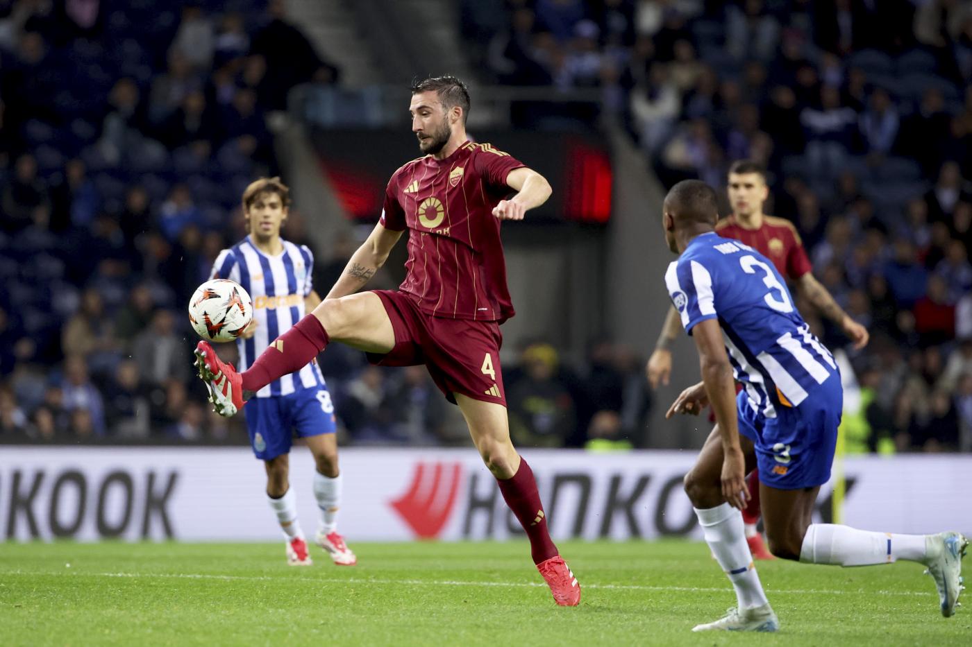 Europa League, Porto Roma finisce 1 1