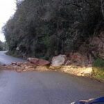 Maltempo in Toscana, barche rovesciate a Talamone e frana all’Elba