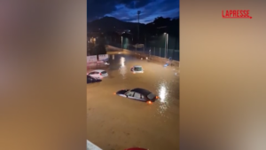 Nubifragio sull’Isola dell’Elba: le auto sommerse a Portoferraio