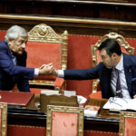 Fine vita, Tajani: “Il Parlamento è sovrano”. E Salvini ai follower: “Giusta una legge?”