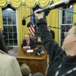 Usa, Casa Bianca limita l’accesso ad AP allo Studio Ovale e all’Air Force One