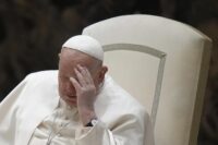 Papa Francesco durante l\'udienza generale del mercoledì in Aula Paolo VI in Vaticano