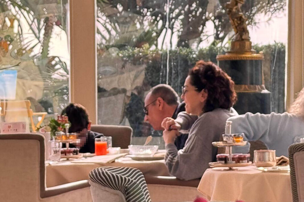 Galleria foto 'Sanremo 2025, il Festival privato di Carlo Conti: le foto esclusive' - foto 7