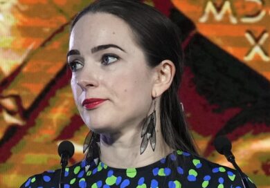 Ucraina, Nobel per Pace Matvijcuk: “Applausi a Mattarella, russi criminali di guerra”