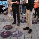 La gara di corsa con vassoi al carnevale di Nizza