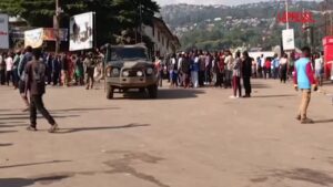 Congo, i ribelli marciano per le strade di Bukavu