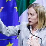 Meloni al Cpac: “Pace giusta in Ucraina”. Trump: “Vicini a un accordo”