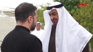 Zelensky ad Abu Dhabi: “Mediazione per scambio di prigionieri con la Russia”