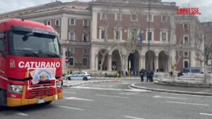 Roma, tir in corteo al Ministero dei Trasporti