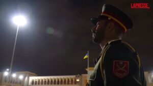 Ucraina, Zelensky in visita ufficiale negli Emirati Arabi
