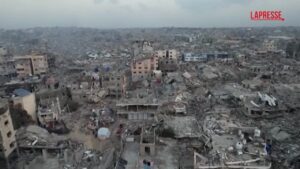 Gaza dopo 500 giorni di guerra: drone sorvola la devastazione di Jabalia