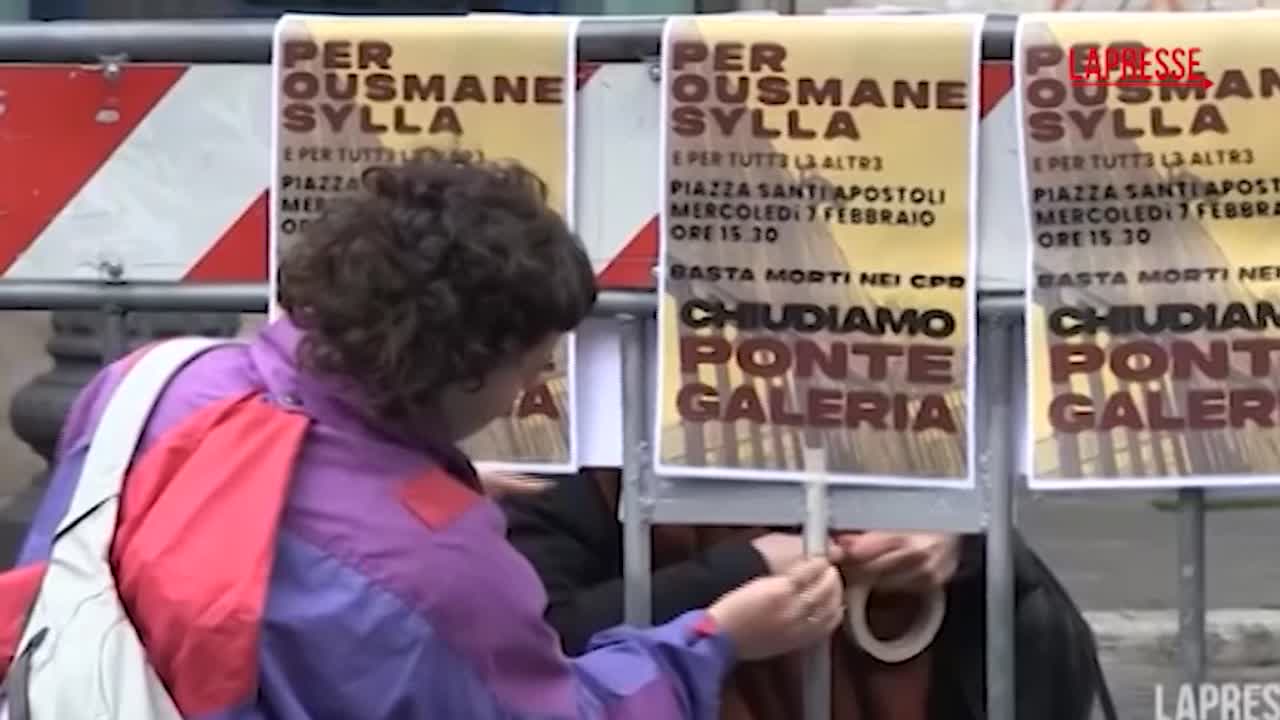 Roma, la sorella di Ousmane Sylla: “Qui per chiedere giustizia”