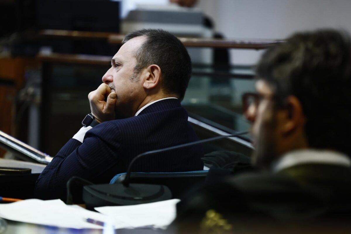 Caso Cospito, Delmastro condannato a 8 mesi per rivelazione di segreto Caso Cospito, Delmastro condannato a 8 mesi per rivelazione di segreto