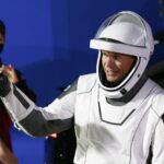 Astronauta Andreas Mogensen contro “bugie” di Musk, lui replica: “Ritardato”