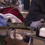 Texas, freddo artico: a Dallas aprono tre rifugi per accogliere i senzatetto