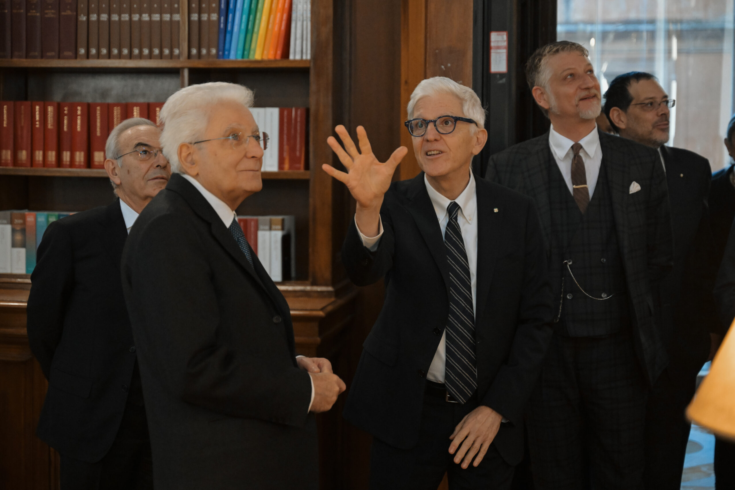 Treccani per celebrare il centenario dell’Enciclopedia sceglie le 100 parole del secolo