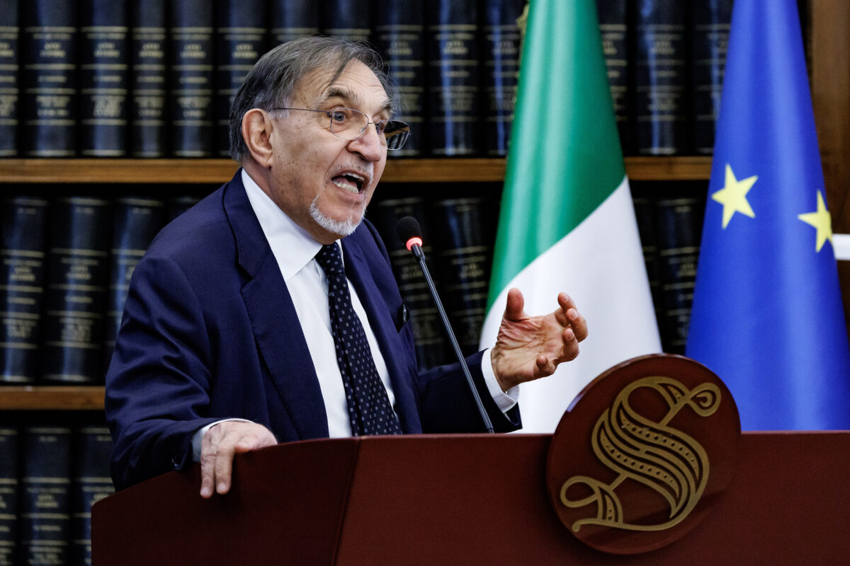 Governo, opposizioni a La Russa: “Fatti gravi, urgente premier time Meloni” Governo, opposizioni a La Russa: “Fatti gravi, urgente premier time Meloni”