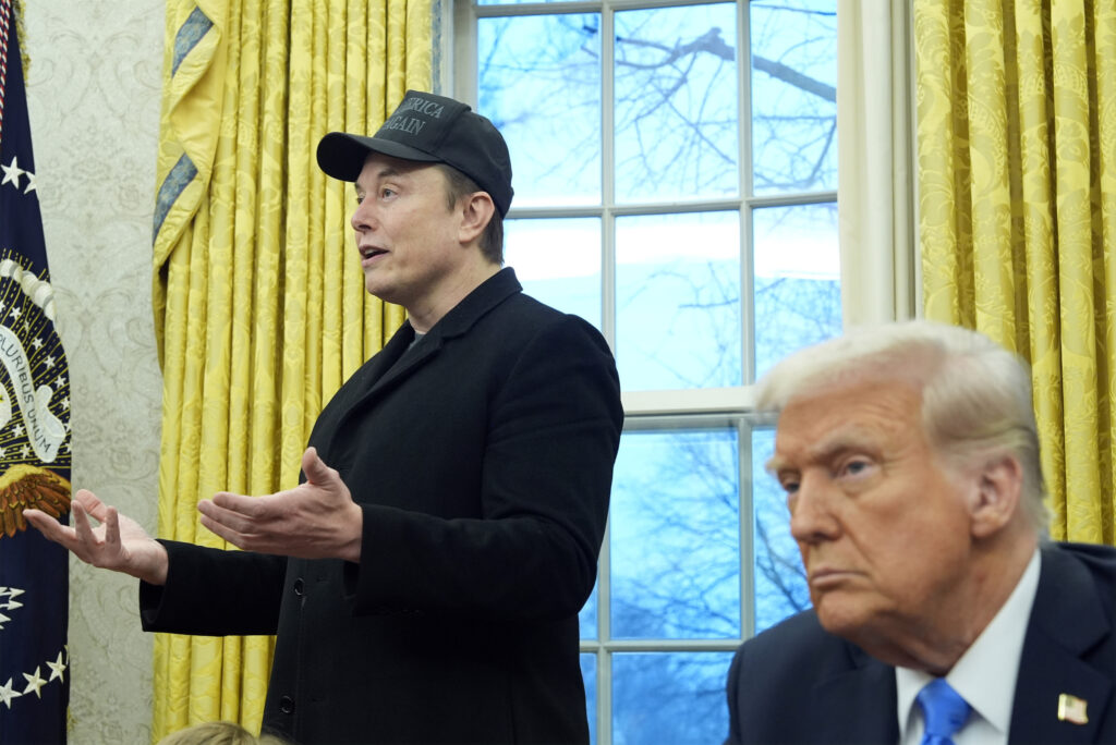 Usa, Trump: “Grande lavoro Musk ma sia più aggressivo su riforme”