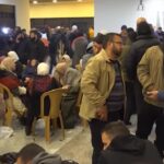 Gaza, Israele posticipa rilascio dei prigionieri palestinesi: l’inutile attesa dei familiari