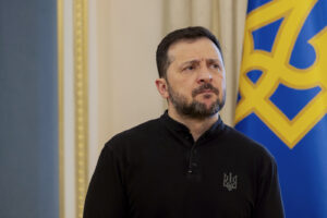 Ucraina, Zelensky: “Pronto a dimettermi per la pace e per adesione a Nato”