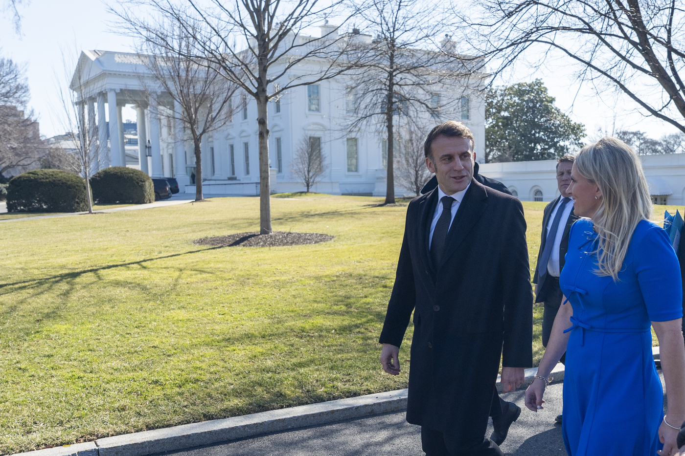 Usa, Macron con Trump alla Casa Bianca: “Sostegno all’Ucraina è incrollabile”