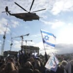 Gaza, Hamas: “Pronti a rivedere le cerimonie di rilascio ostaggi” 