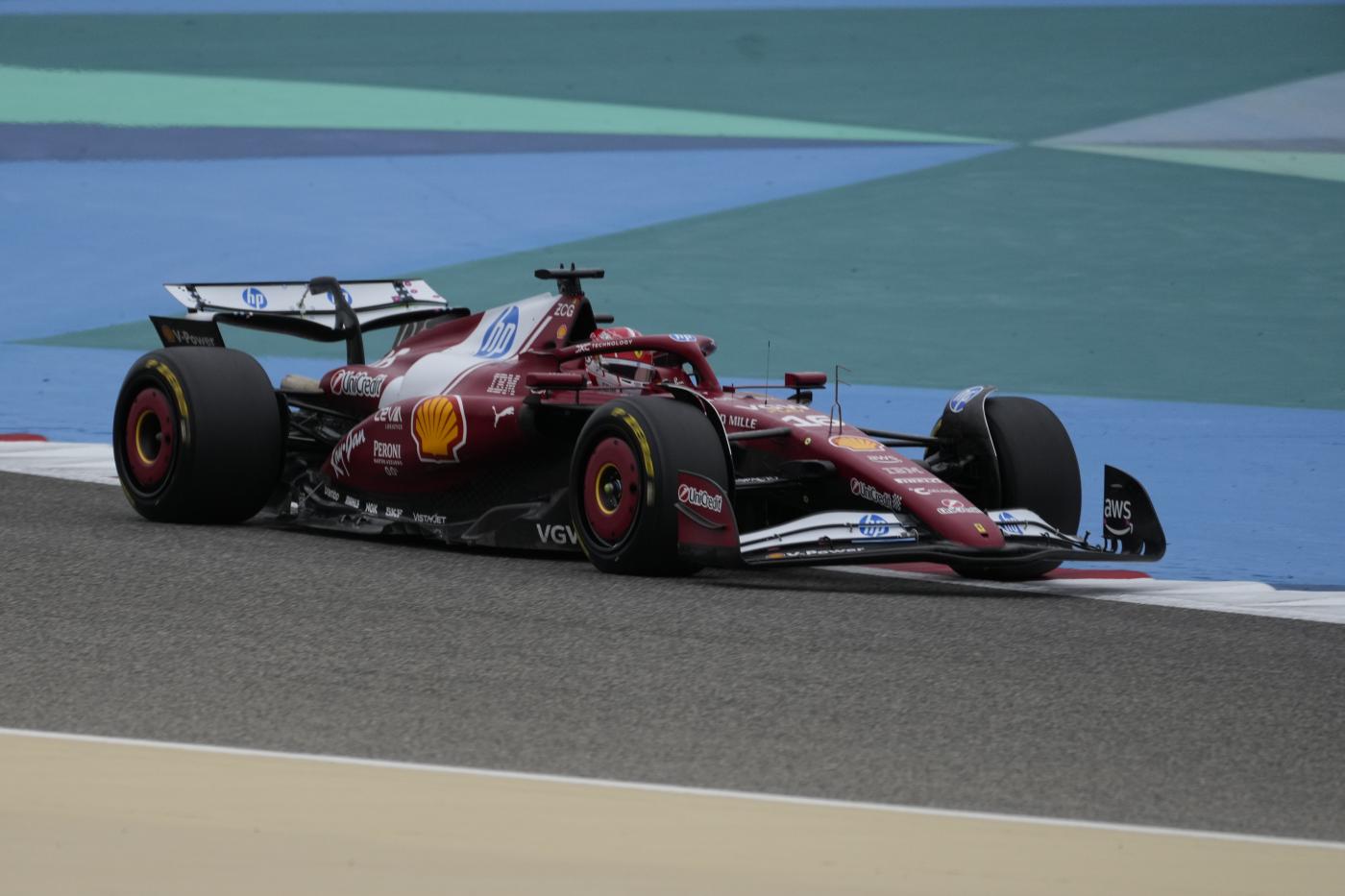 F1: test 2025 in Bahrain, blackout e bandiera rossa. Cosa è successo
