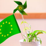 Ue, presentato il Clean Industrial Deal: 100 miliardi di euro per l’industria pulita