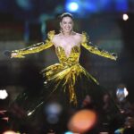 Katy Perry volerà nello spazio, con lei la fidanzata di Bezos