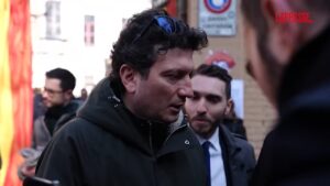 Consiglieri comunali di Torino al centro sociale Askatasuna, De Benedictis: “Mi sono sentito violentato”