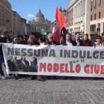 Roma, proteste contro il Modello Giubileo: “Avvantaggia i privati e peggiora la vita nelle periferie”