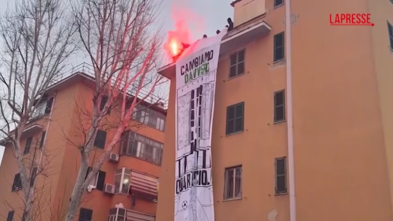 Roma, abitanti Quarticciolo in piazza contro ‘modello Caivano’