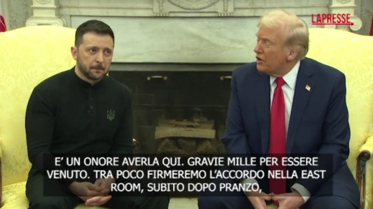 “Un onore averla qui”: Trump omaggia Zelensky prima dell’infuocato scontro nello Studio Ovale