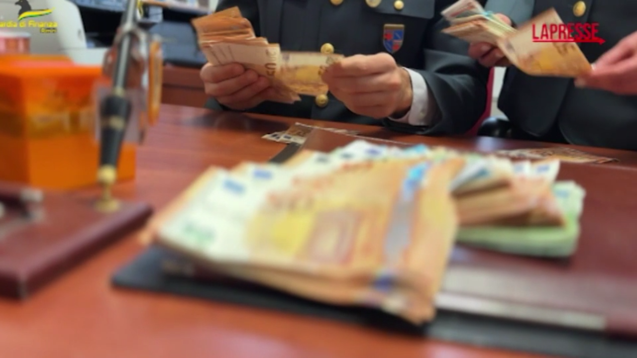 Rimini, sequestrati 70 mila euro di banconote false: anche dollari Usa contraffatti