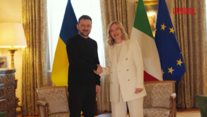 Ucraina, incontro tra Meloni e Zelensky a Londra: “Ribaditi sostegno Italia e impegno per pace giusta”